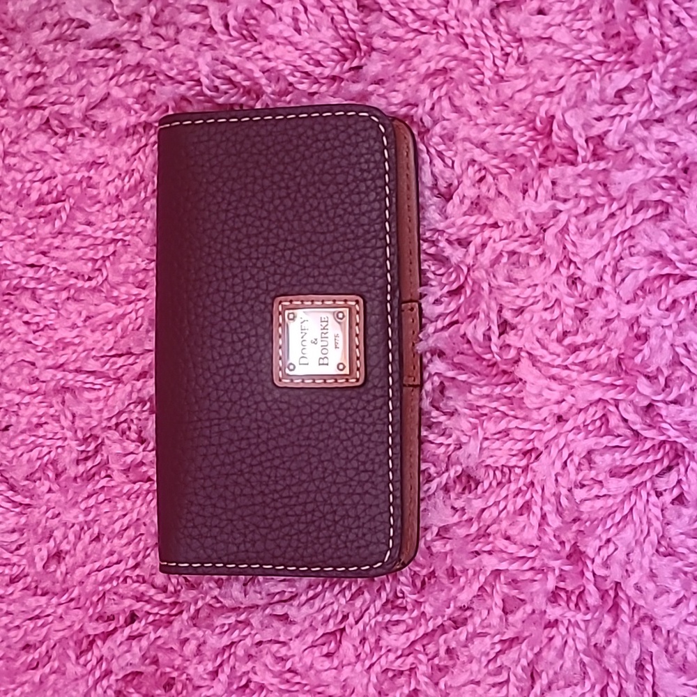 NWOT Dooney & Bourke Dark Brown wallet/card Holder